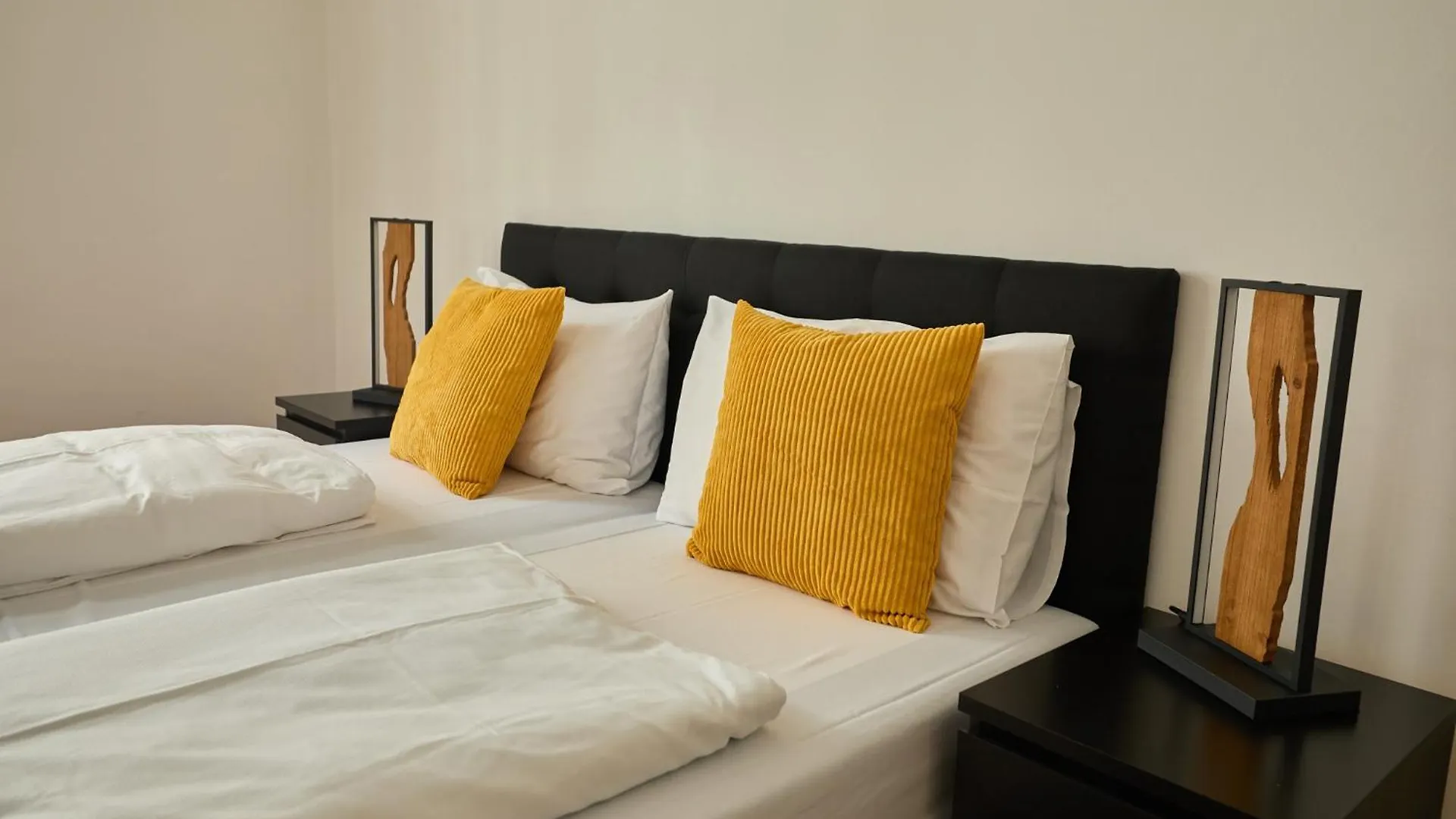 City Stay Vienna - Volkstheater Apartment